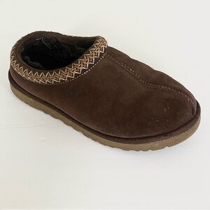 UGG TASMAN Mens size 8 Brown